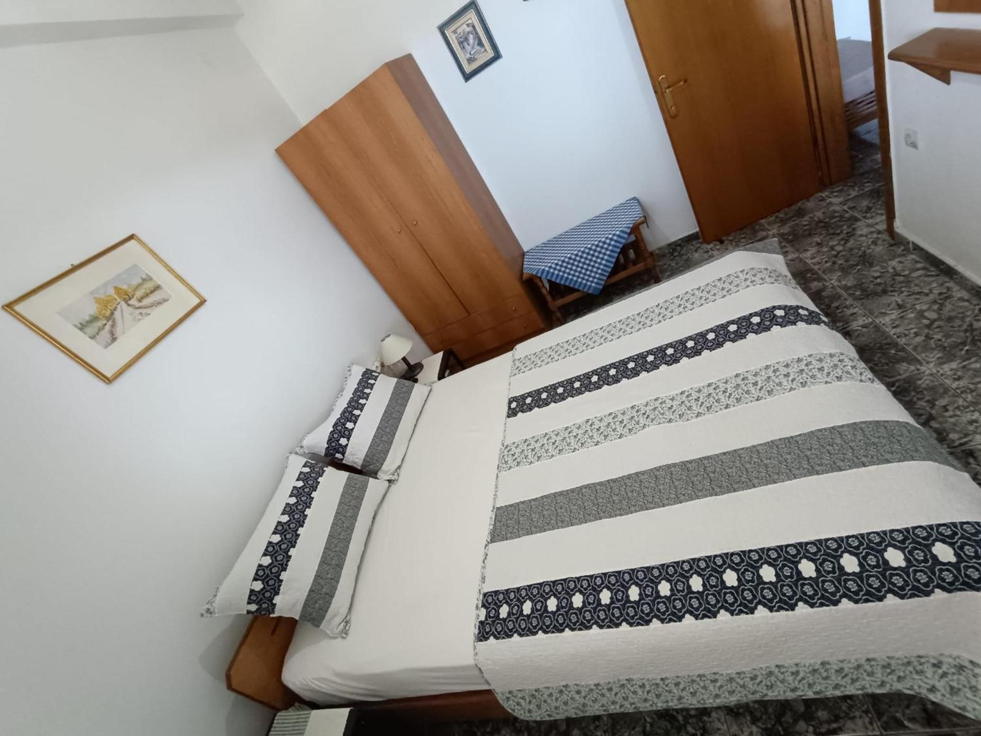 Peristerianos Apartments Néa Szkióni Kültér fotó