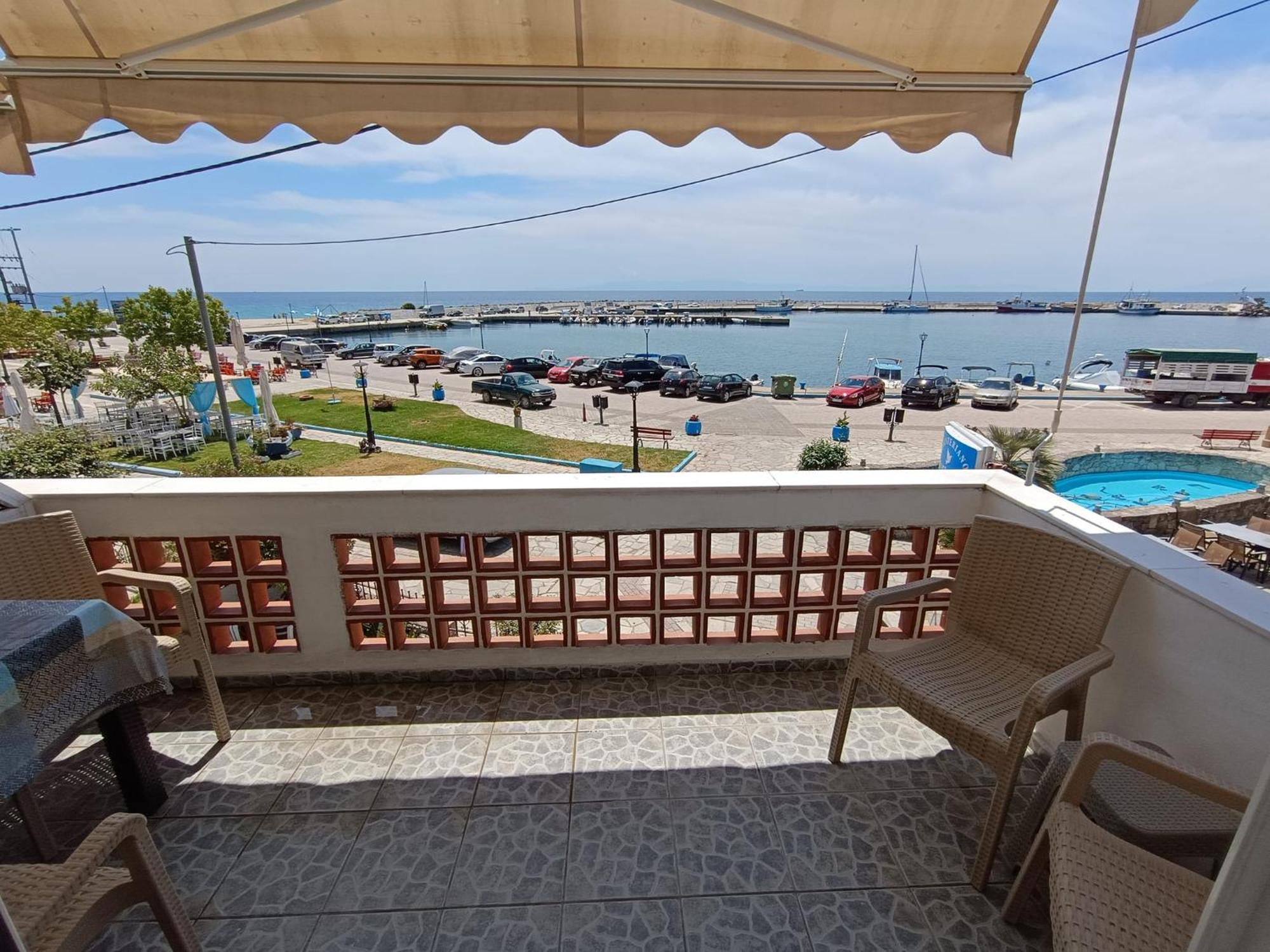 Peristerianos Apartments Néa Szkióni Kültér fotó