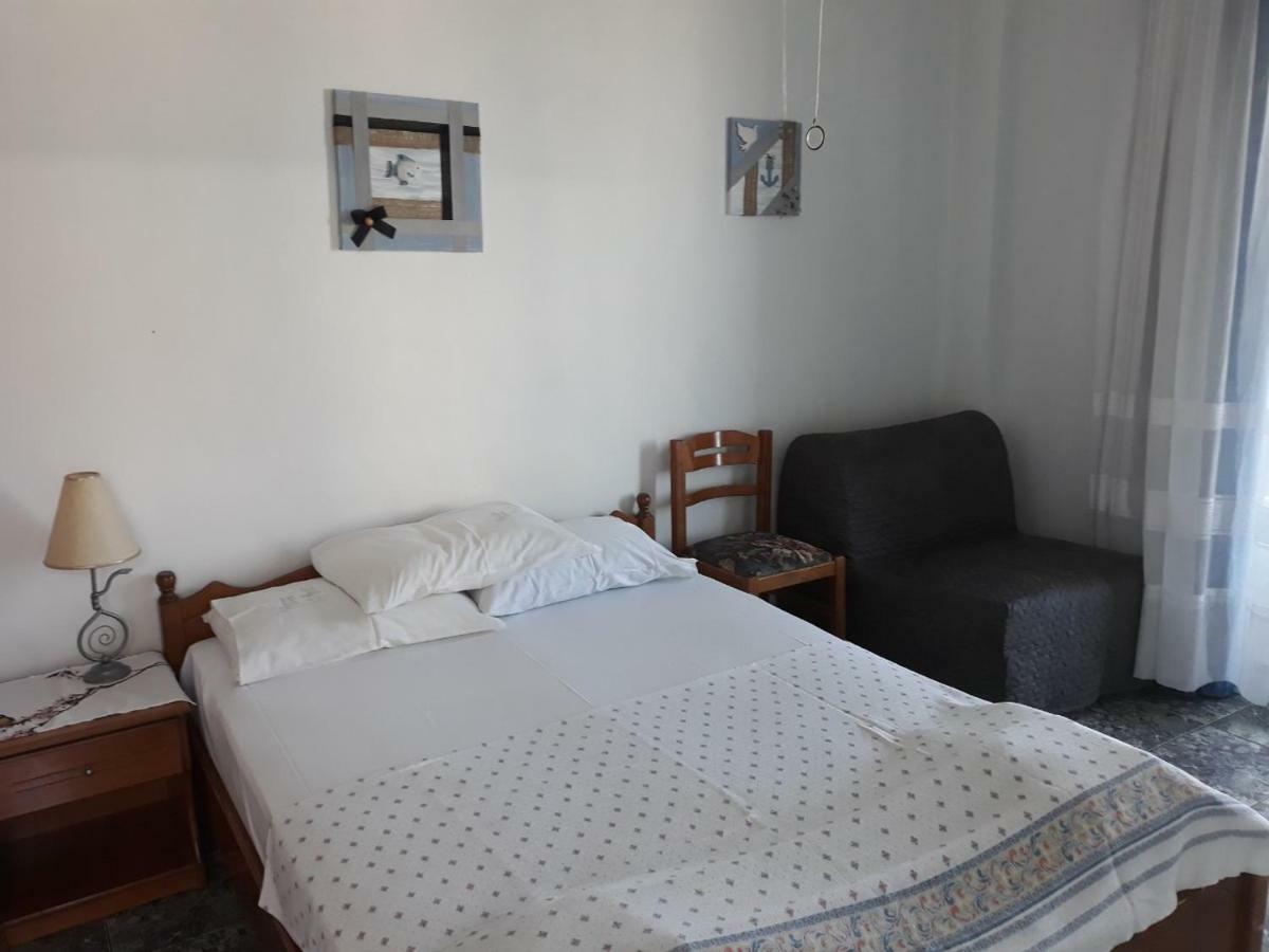 Peristerianos Apartments Néa Szkióni Kültér fotó